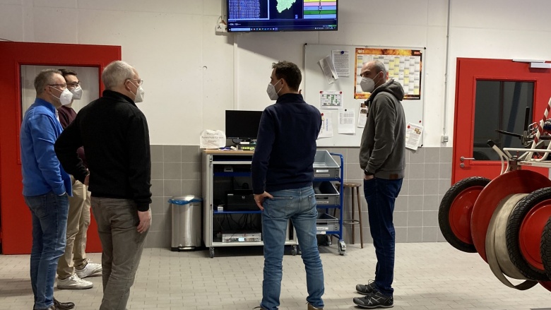 Jonathan Grunwald besucht Feuerwehren in Oberpleis und Söven und dankt für ehrenamtliches Engagement