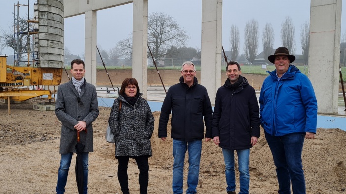 Jonathan Grunwald besucht Feuerwehren in Oberpleis und Söven und dankt für ehrenamtliches Engagement